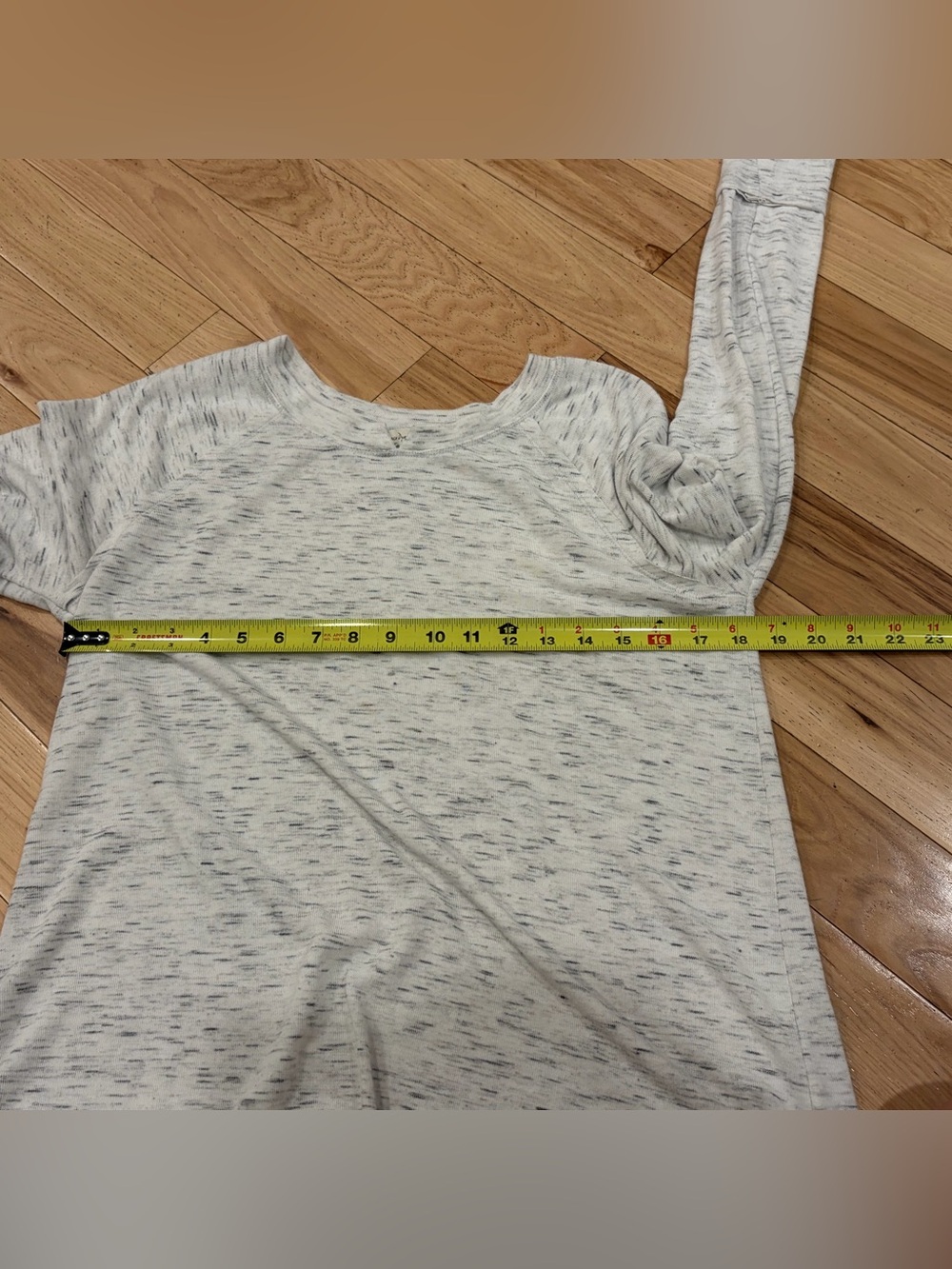 Spring and Mercer Space Dye Tee Heather Gray Long Sleeve Shirt - Women’s Medium - Picture 6 of 7